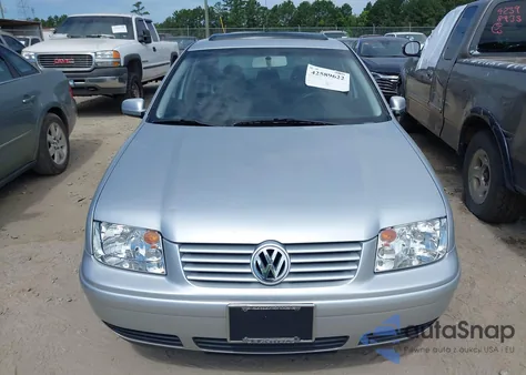 2002 Volkswagen Jetta Gls z USA, uszkodzony, nr VIN 3VWSE69M92M155565